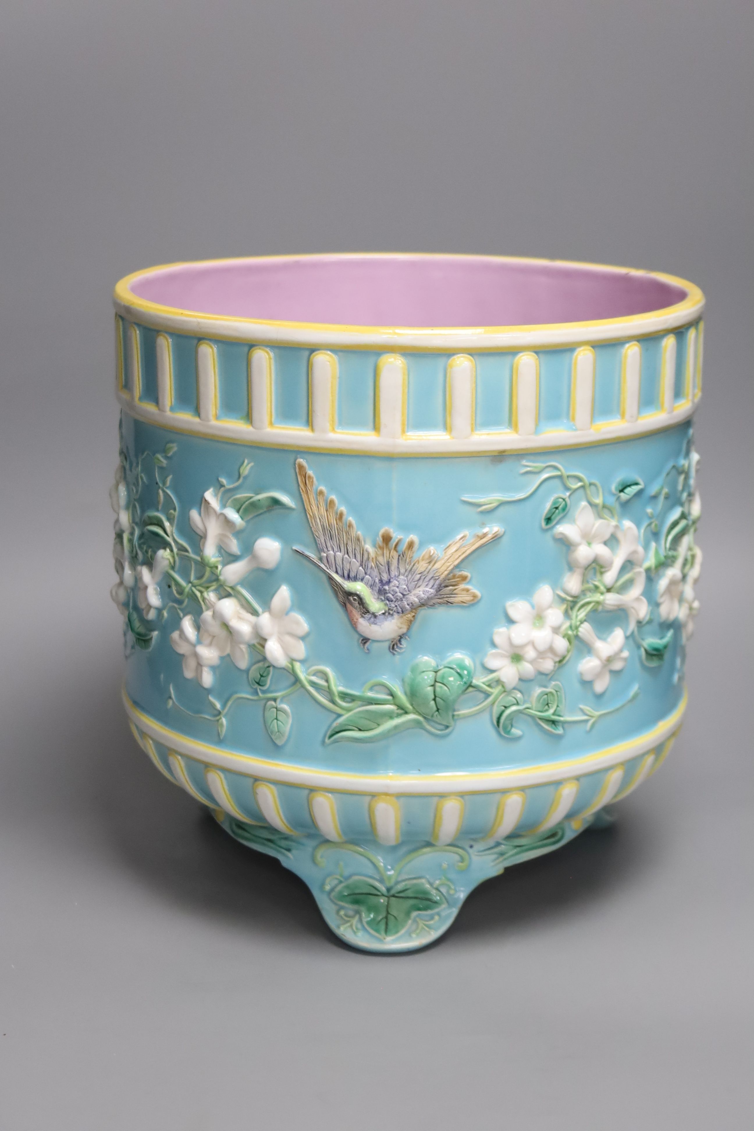 A George Jones majolica jardiniere 29cm